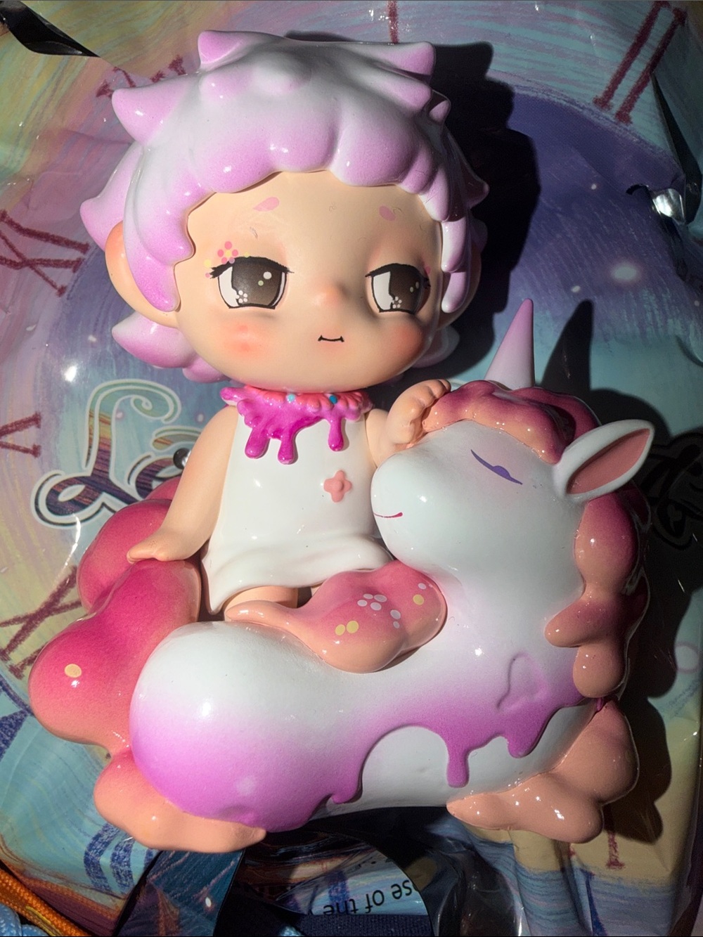 HEYONE FAYA "Let it FAYA" series Dreaming Unicorn art toy figure.